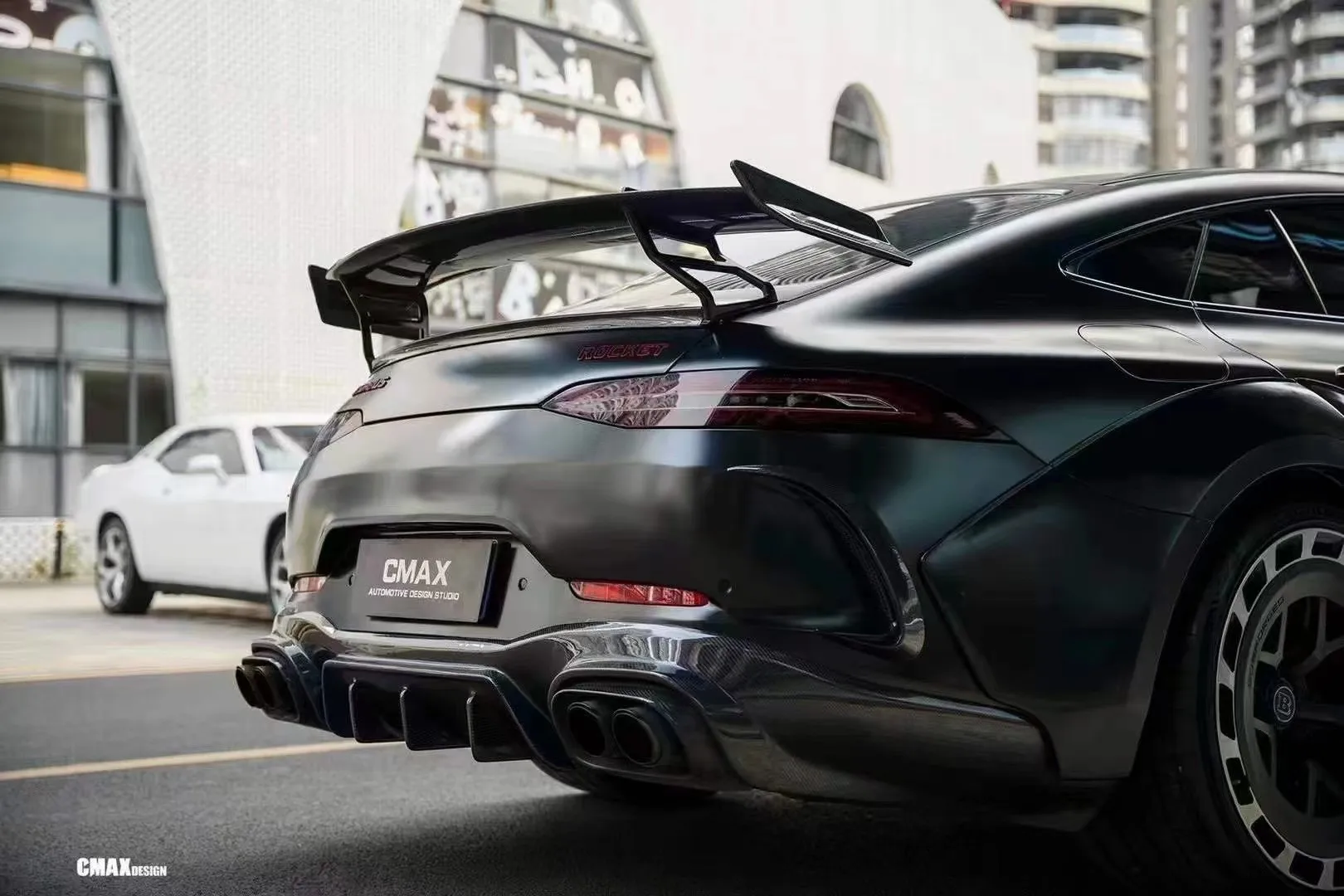 

suitable for Mercedes-Benz AMG GT50 GT63 Carbon Fiber Spoiler Upgraded RT900-style Wing