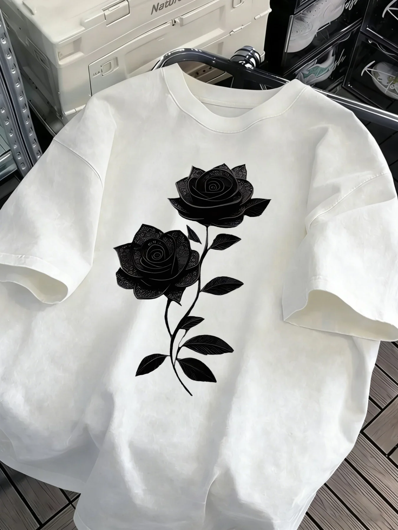 Black Rose, Gothic Style Print Pattern(2D) Men's T-Shirt, Fashion Trend Men's T-Shirt, 180g Men's T-Shirt, Street Retro Style T-Shirt, Y2K Style T-Shirt, Men's Gift