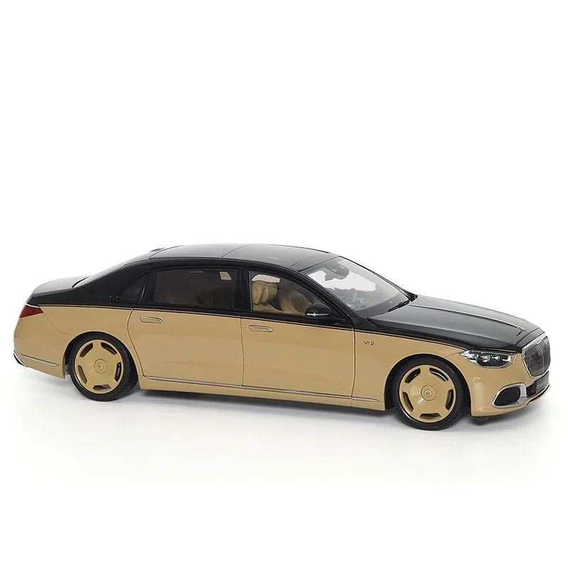 Almost Real AR1/18 2021 Maybach S-Class S680 Car Model Gift