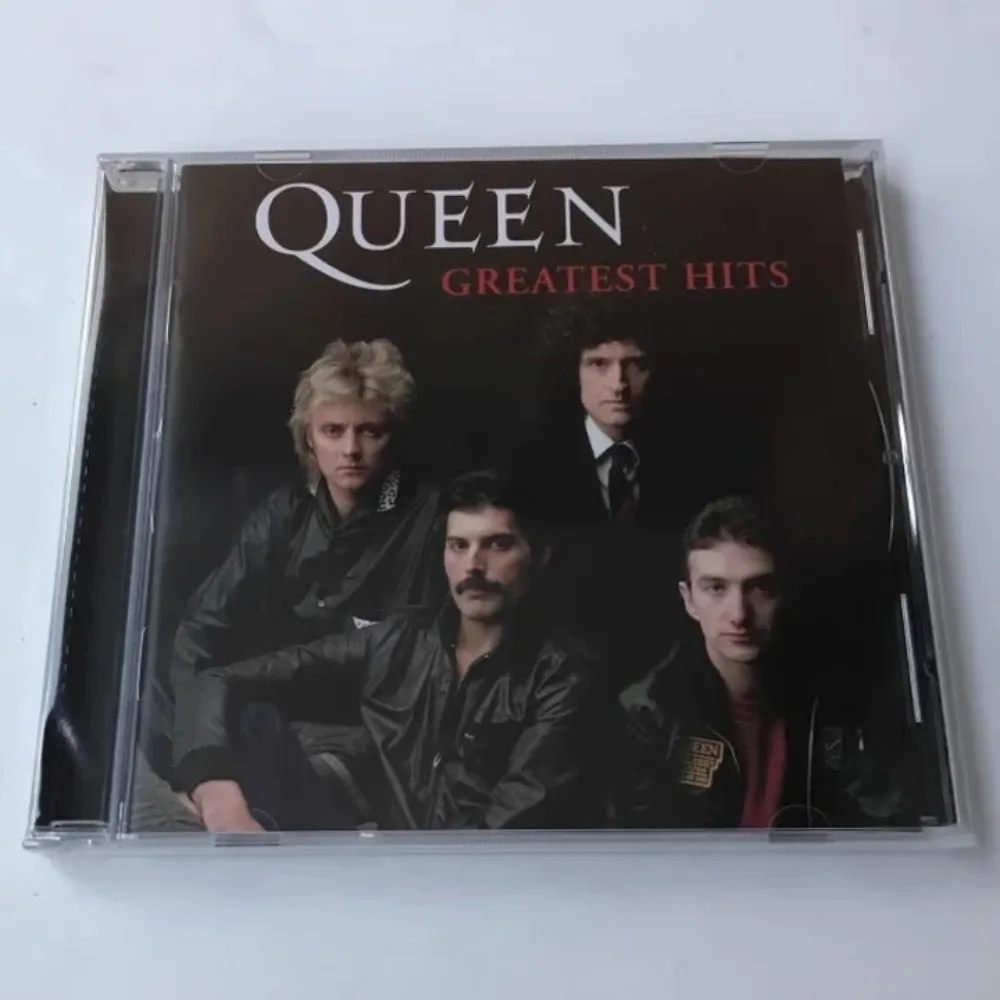 

Коллекция классических рок-альбомов Queen Greatest Hits на компакт-дисках — вечная музыка