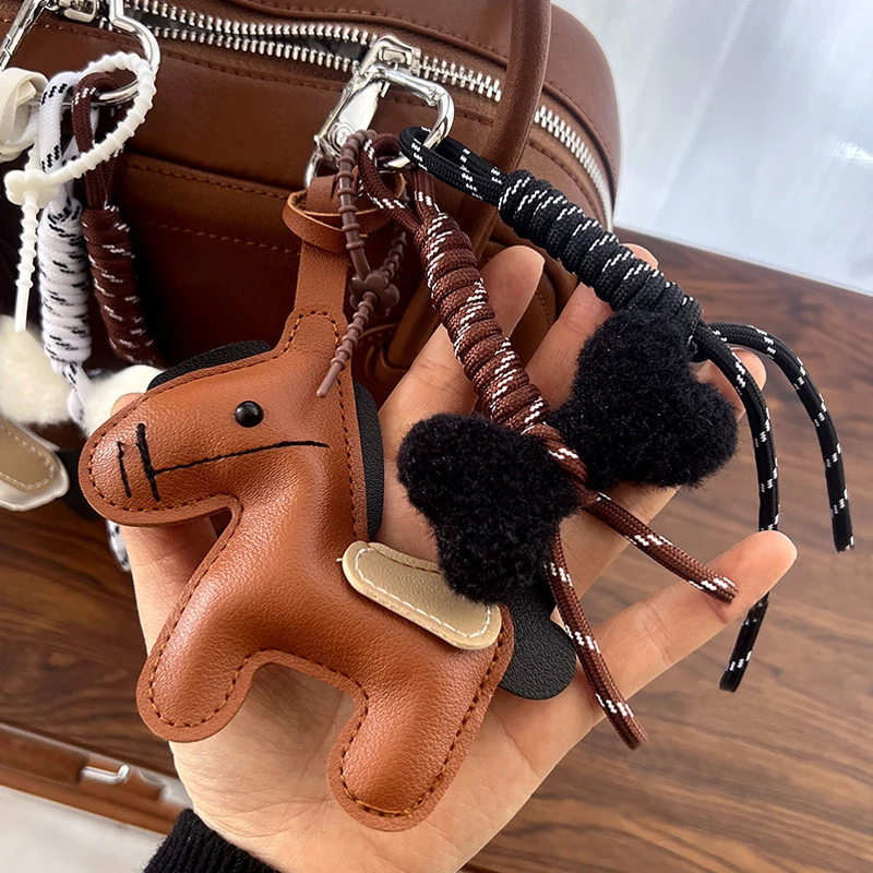 Neue Cartoon Leder Pony Tasche Charme Schlüsselbund Frauen High-End Leder Pony Anhänger Für Handy Tasche Schmuck Geschenke