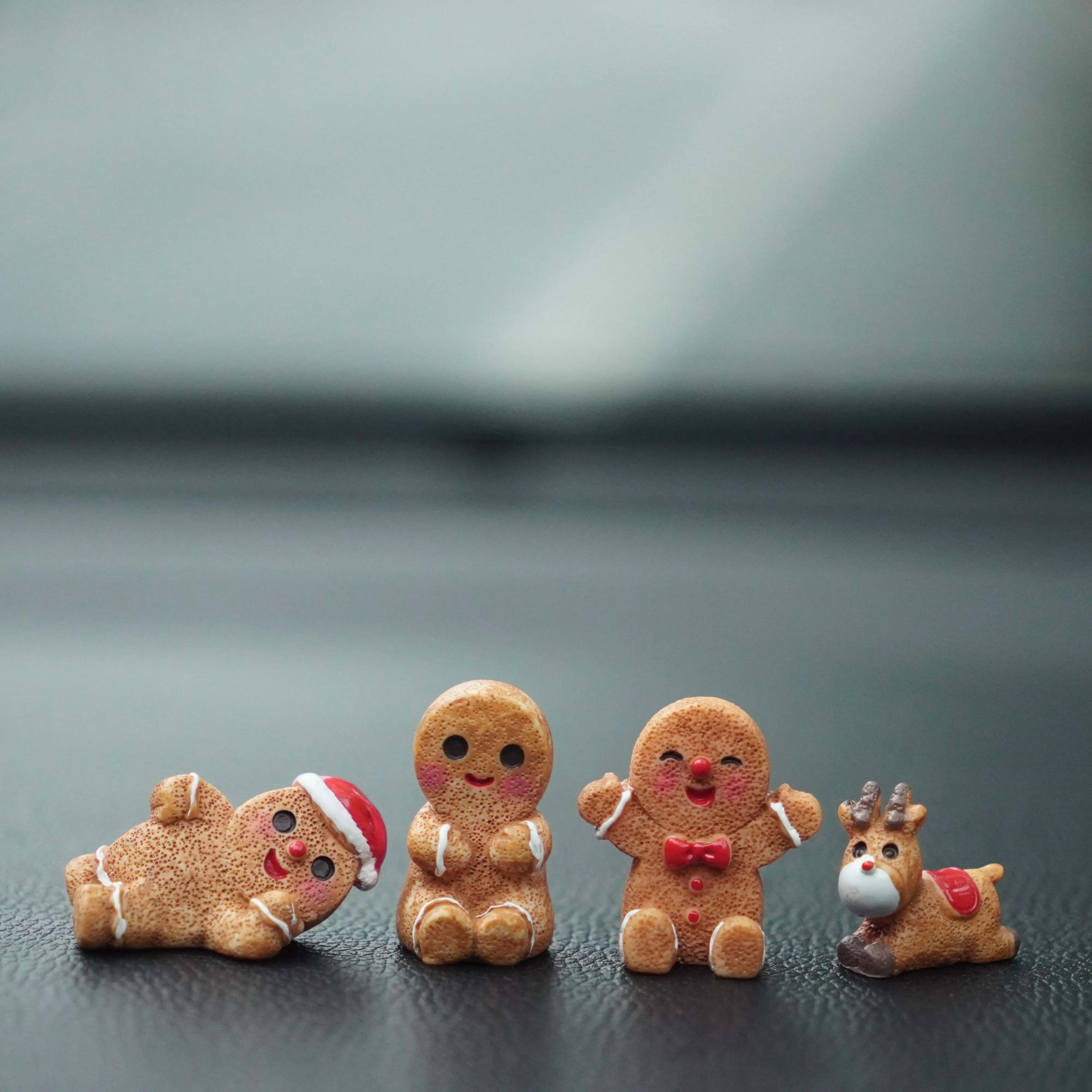 Charming Christmas Resin Figurines - Snowman & Reindeer - Perfect for Holiday Decor, Car Ornaments & Dollhouse Accessories
