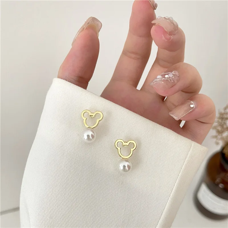 2022 Fashion New Earrings Small Fresh Daily All-match Small Pearl Temperament Simple Women's Earrings Factory Sales Pendientes