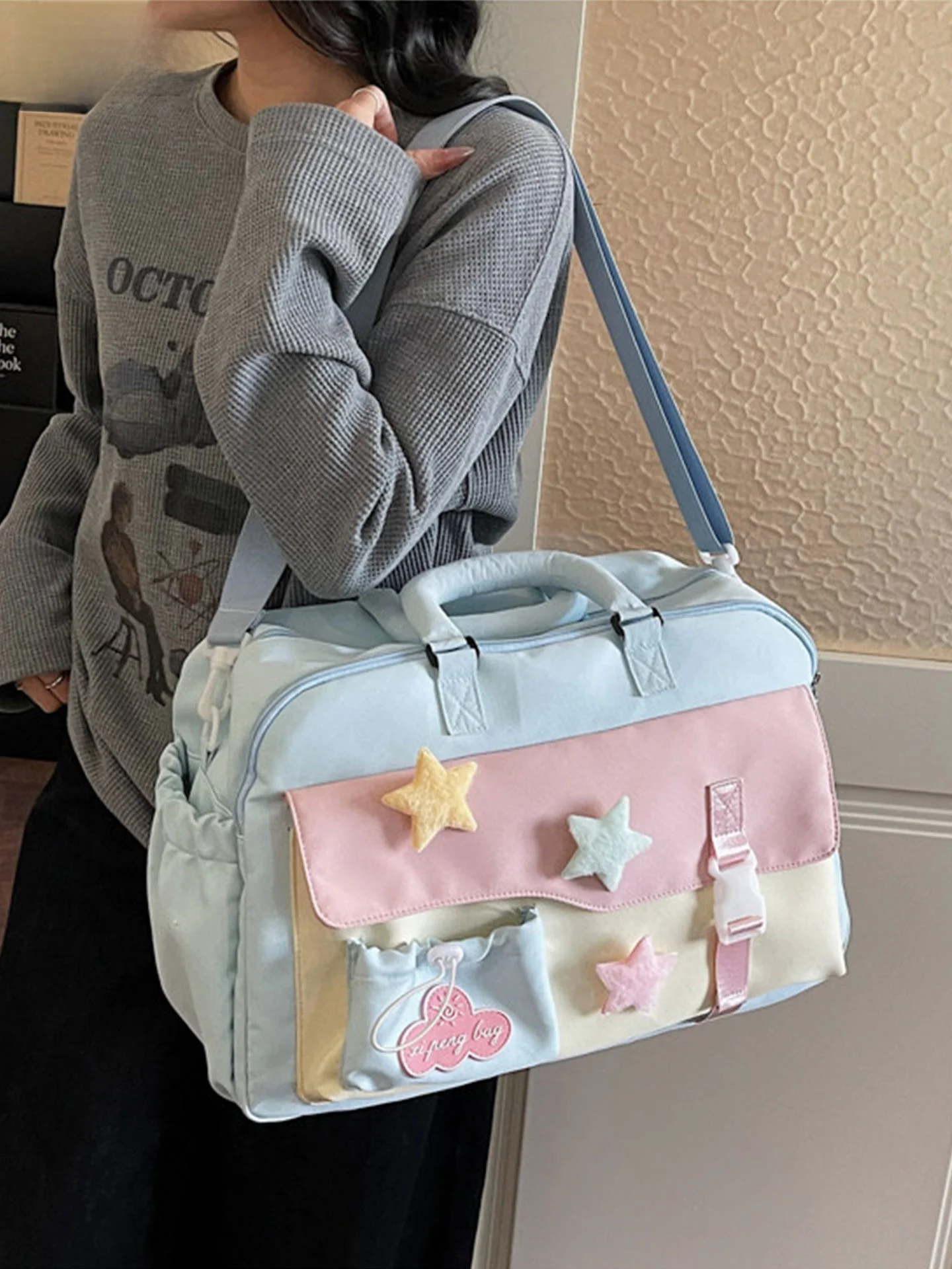 bolsa-de-viaje-de-gran-capacidad-para-mujer-moderna-de-mano-y-bandolera-con-compartimento-para-zapatos-ligera-con-funda