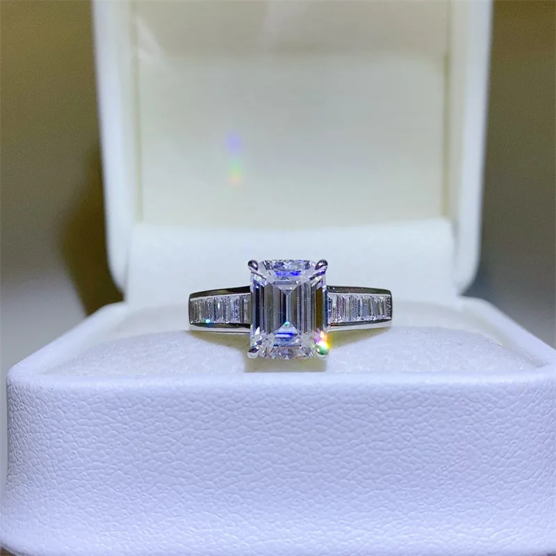 

Firm Inlay Craft Luxury Emerald Cut Ring For Women 3ct Moissanite PT950 Platinum Reinforced setting, durable and anti-loose