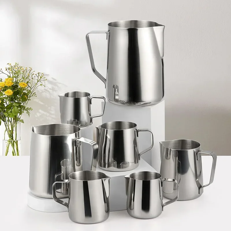 Milchaufschäumkrug aus Edelstahl, 350 ml, 600 ml, 900 ml, Barista-Kaffeetasse, Krug für Latte, Espresso, Cappuccino