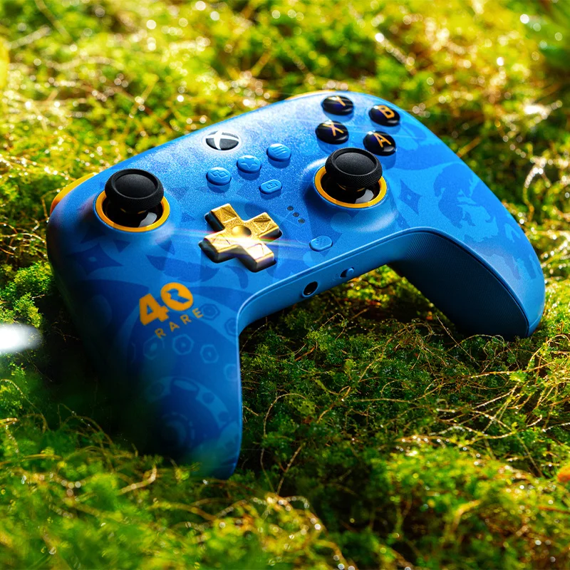 وحدة تحكم 8BitDo Ultimate ذات 3 أوضاع لأجهزة Xbox ومتوافقة مع Windows وApple وAndroid - إصدار نادر للذكرى الأربعين