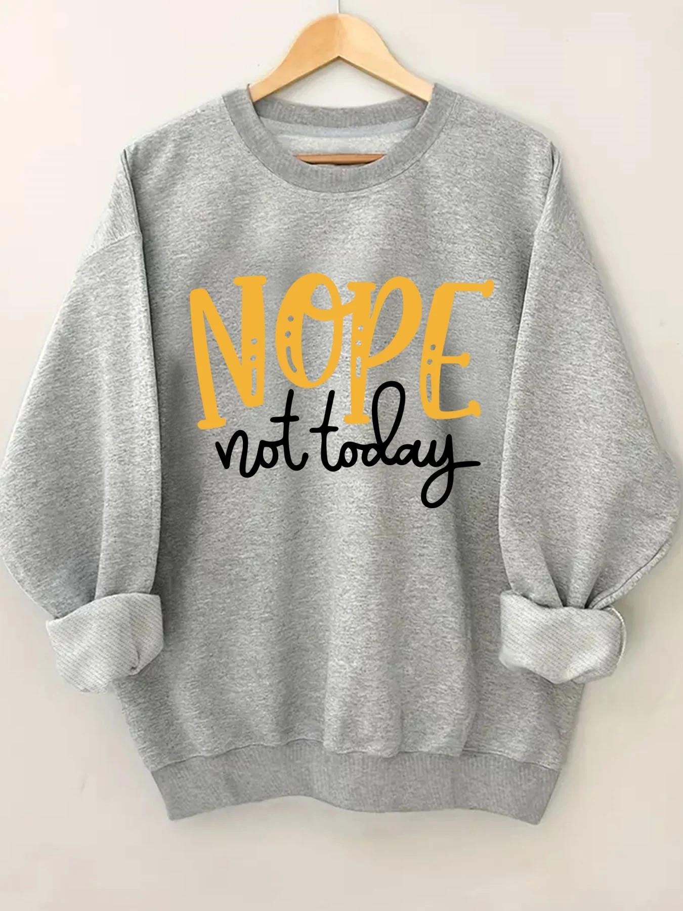 

Fashionable Letter Pattern Printed round Neck Sweatshirt for Women Stylish Casual Streetwear