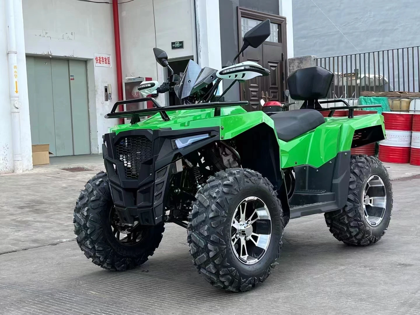 الكبار 2x4 رباعية ATV 200cc 300cc مزرعة ATV كواتريموتو 4x4 مجهزة بنظام نقل محرك رمح قفل تفاضلي