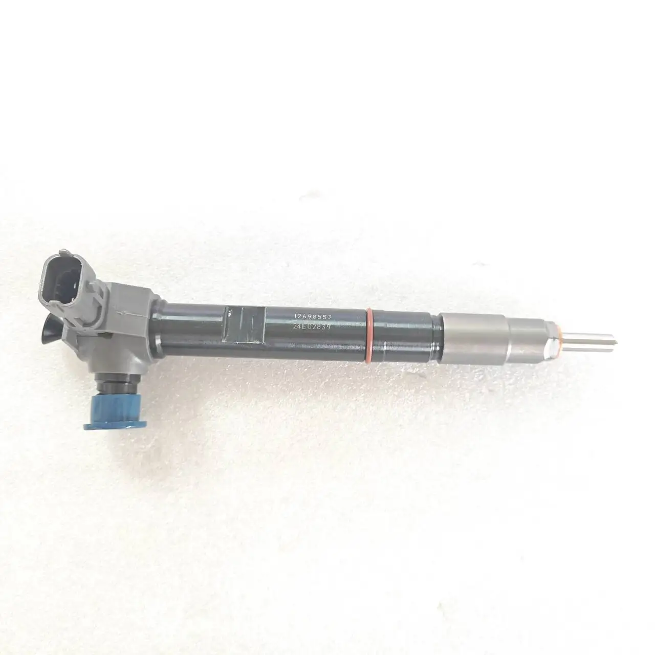 DEN-SO Common Rail Injector 295700-0176 12698552 12678992 12696966 For  6.6L L5P V8 DURAMAX engine