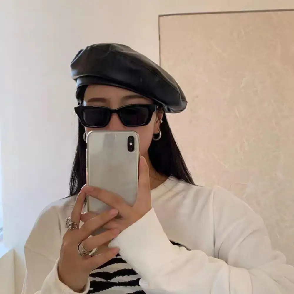 

Retro Pu Leather Beret Hat Women Fashion Street French Artist Beanie Hat Autumn Winter Vintage Plain Beret Cap Solid Bonnet New