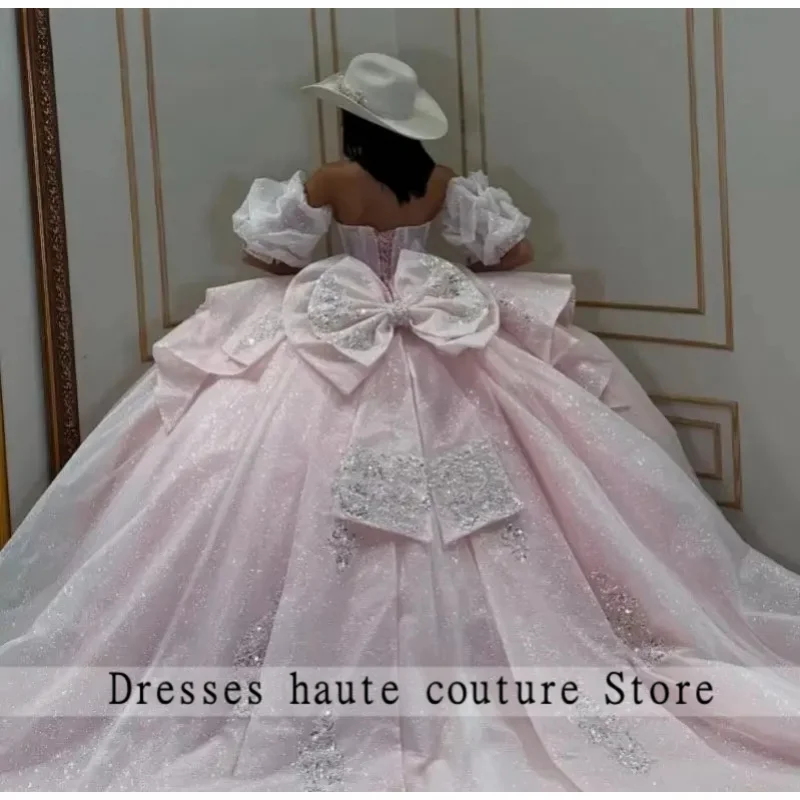 Customized Light Pink Shiny Quinceanera Dresses Off The Shoulder Applique Lace Beads Bow Tull Ball Gown Vestidos De 15 Anos