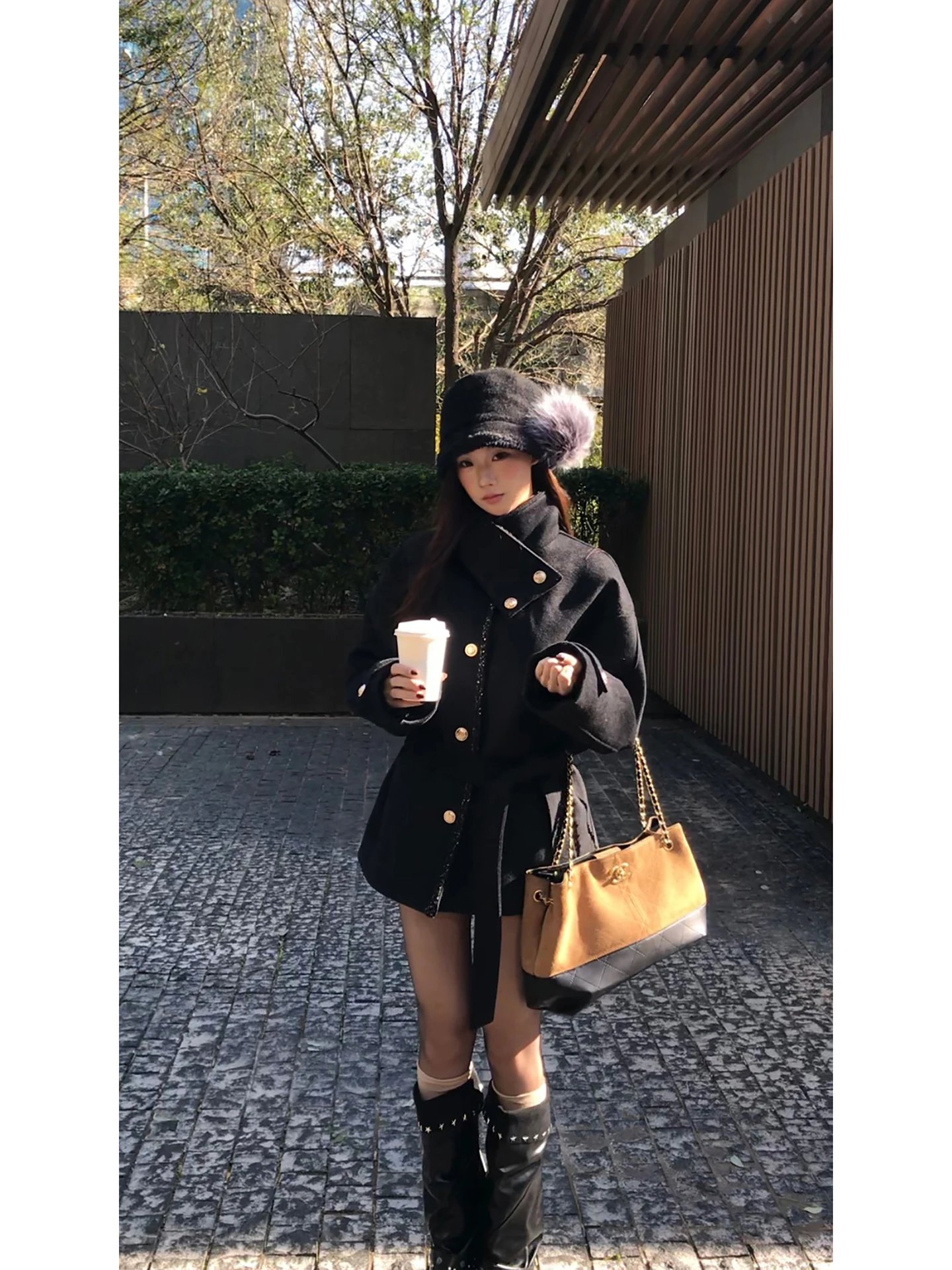 

Red Celebri Woolen Coat Women's Sle 2025 New Winter Thiened Bla ort Cotton Blend Waist-Cinching Woolen Jaet