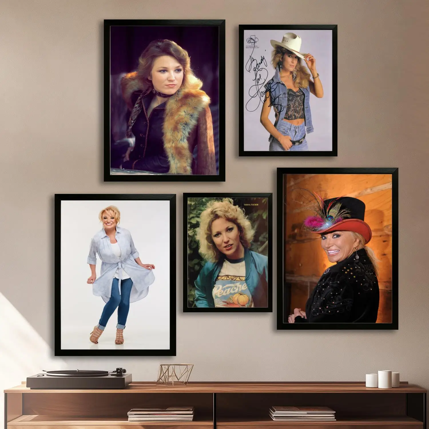 Tanya Tucker Canvas Art Poster, Wall Art, Picture Print, Modern Family, Bedroom Decor, Posters,Decorative painting