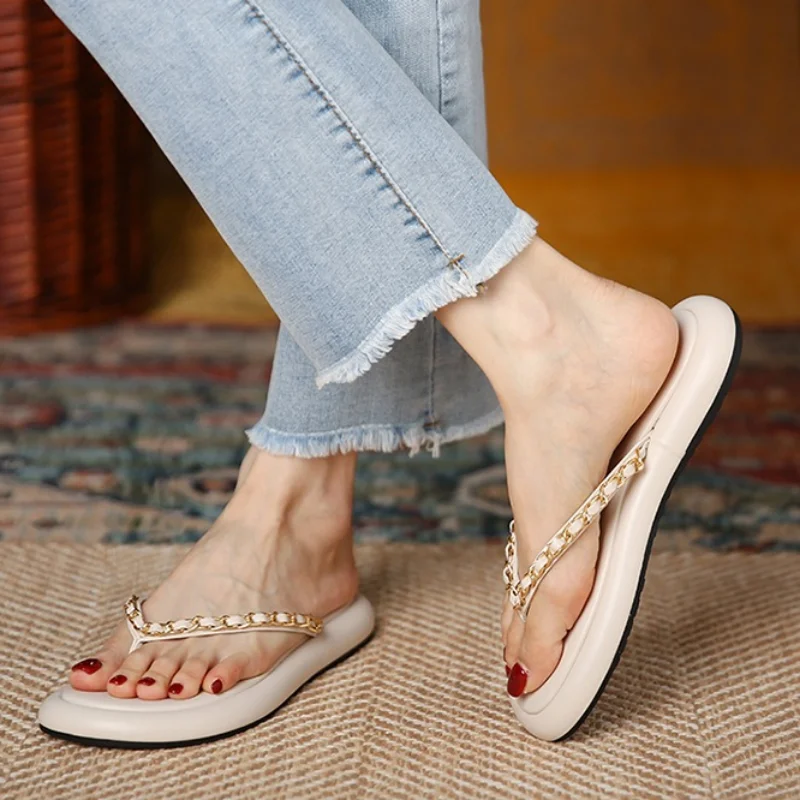 2023 Hot Sale Shoes for Women Flip Flops Women's Slippers Summer Casual Slippers Women The Chain Metal Decoration Shoes Ladies