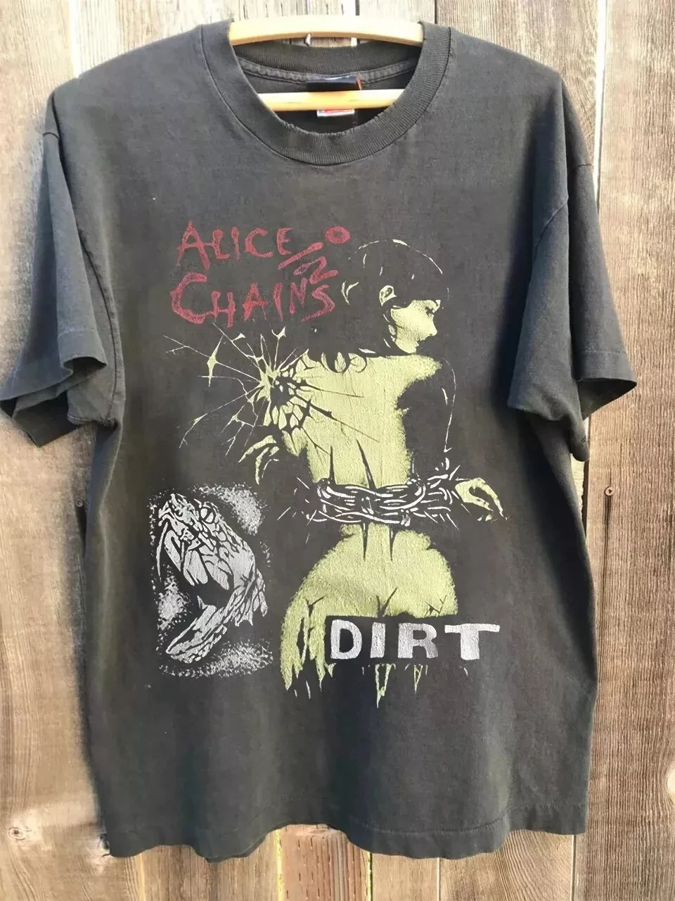 

Alice In Chains Dirt Graphic Retro Charcoal Unisex Tshirt Men Women S-4XL Graphic Short Sleeve Shirt Unisex Men Women Summer