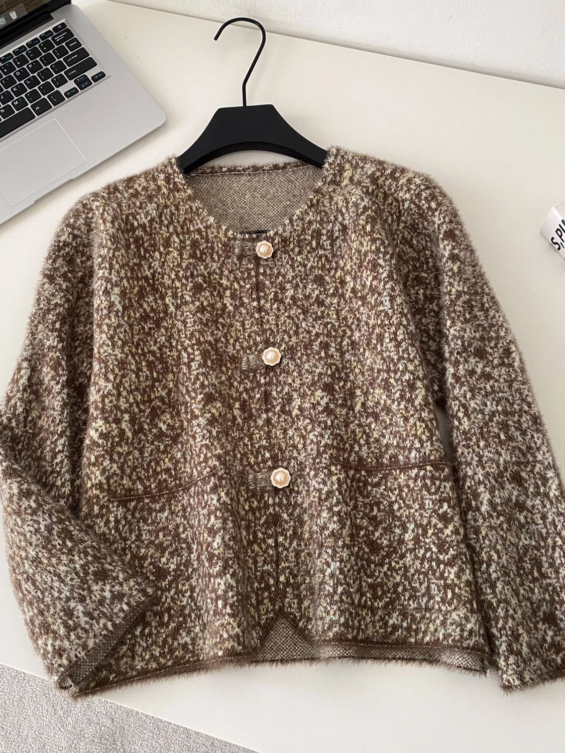  Women's Pearl Buttoned Mink Imitation Open Cardigan Outerwear Versatile Autumn Winter Furry Top 2026 New Style