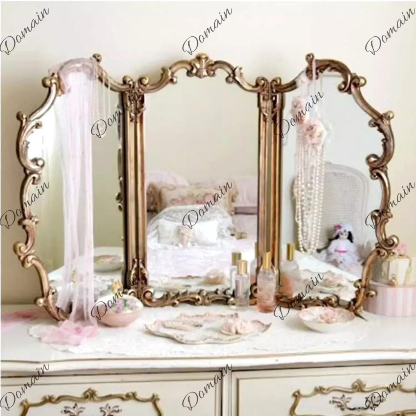 G K X46 French Tri-fold Vanity Mirror Desktop Retro Bedroom European Carved Mirror Bathroom Wall Mirror E