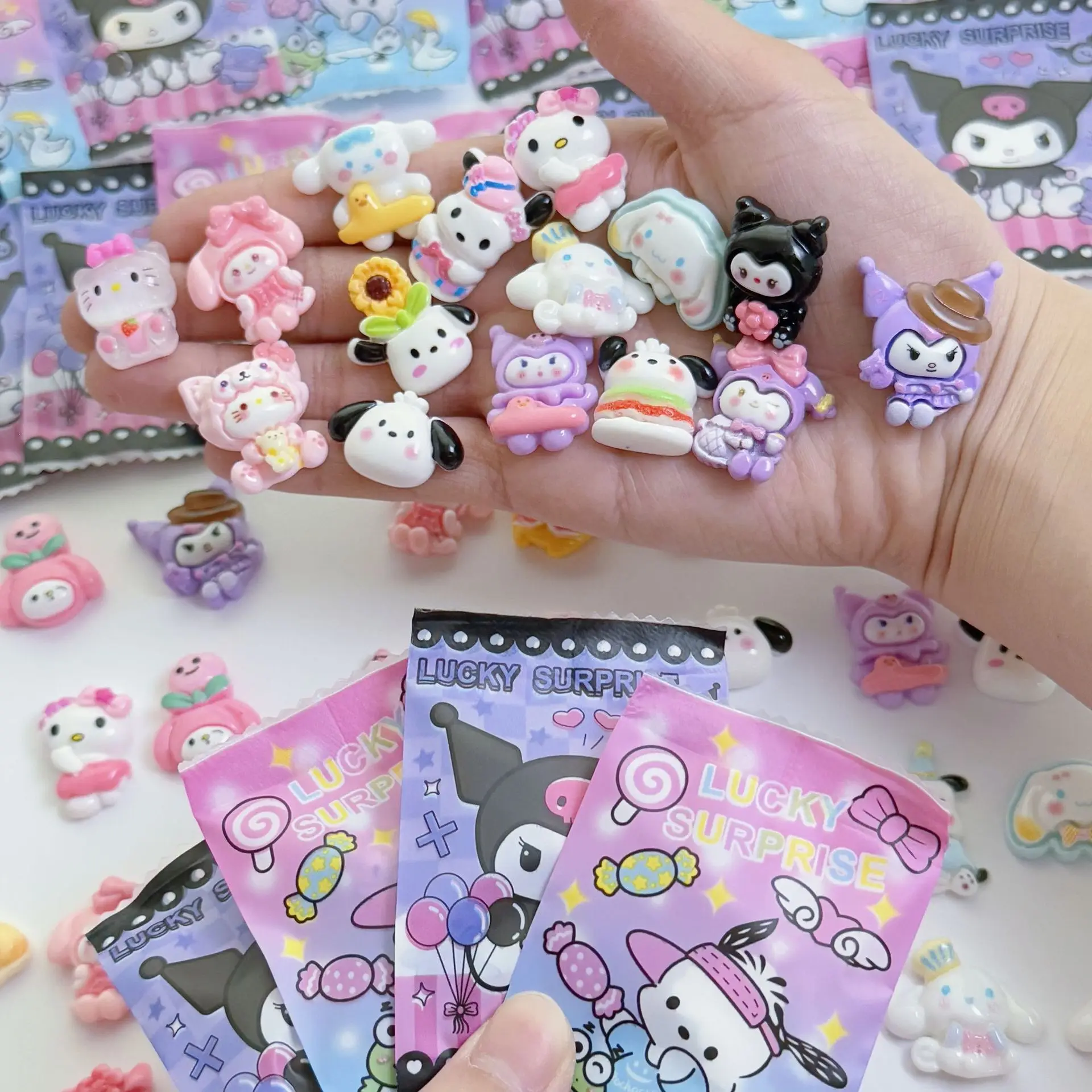 

20/50Pcs Kuromi Blind Bags Cute DIY Capybara Resin Mini Cartoon Miniature Student Reward Anime Figure