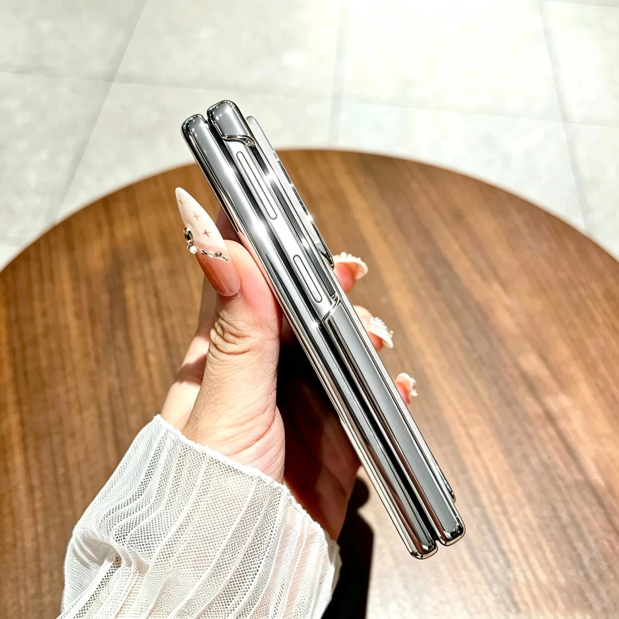 For Samsung Galaxy Z Fold 8 Armor Phone Case With Feather Yarn Pattern Full Screen Hinge Protection Shockproof Stand Back Cover