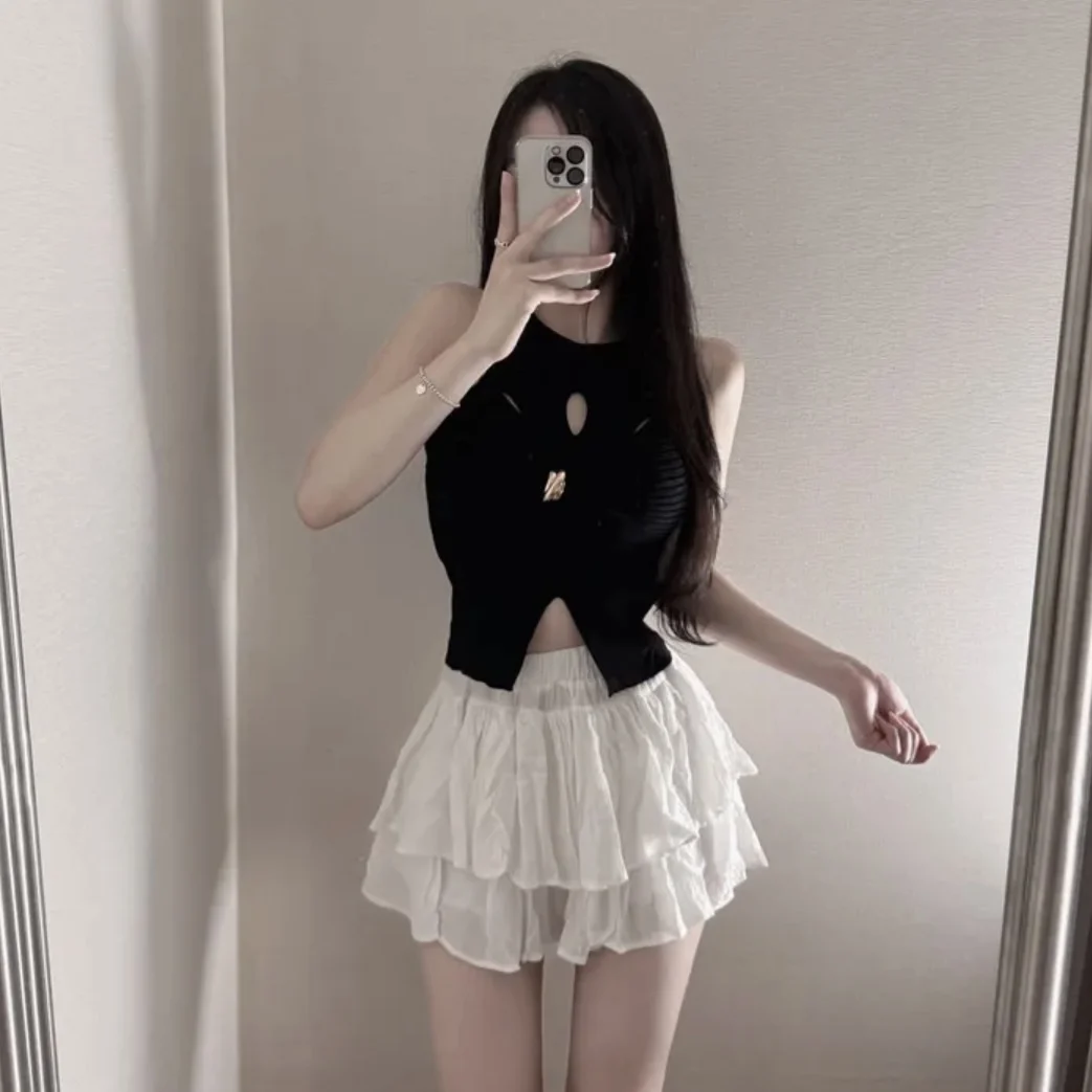 

2026 Summer New Chic Hollow out Knitted Vest Sleeveless Top Unique Good Looking Trendy Small Shirt Women's Fashion