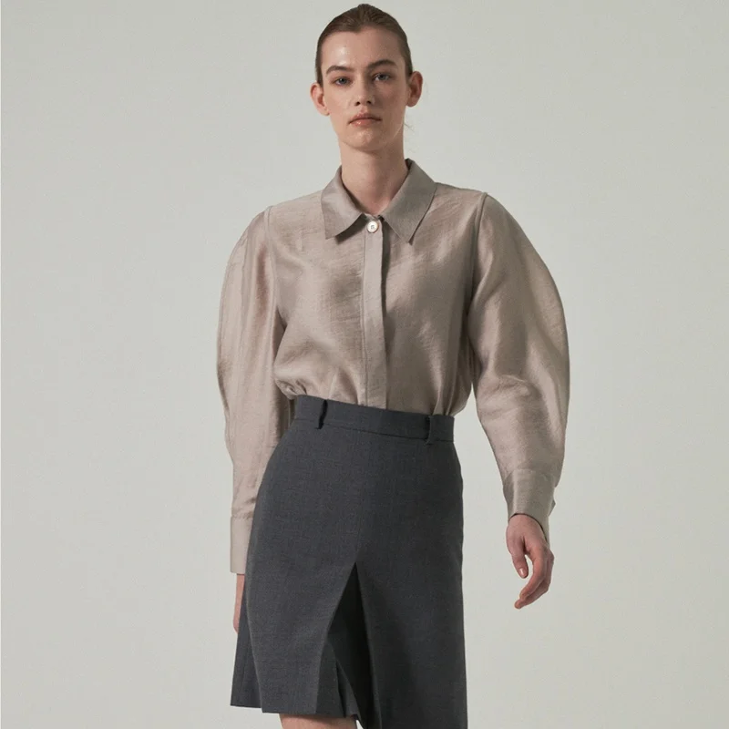 كوريا الجنوبية جيد قميص الإناث يتوهم أوائل ربيع 2025 جديد وصول طويلة الأكمام لون نقي قميص الإناث Slish Sle