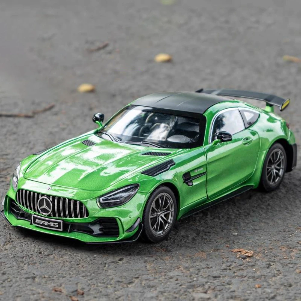 Large 1:18 Green Demon Black Warrior GTR Alloy Diecast Car Model Toy Sound Light Shock Absorption Vehicles Models Gifts for Boy