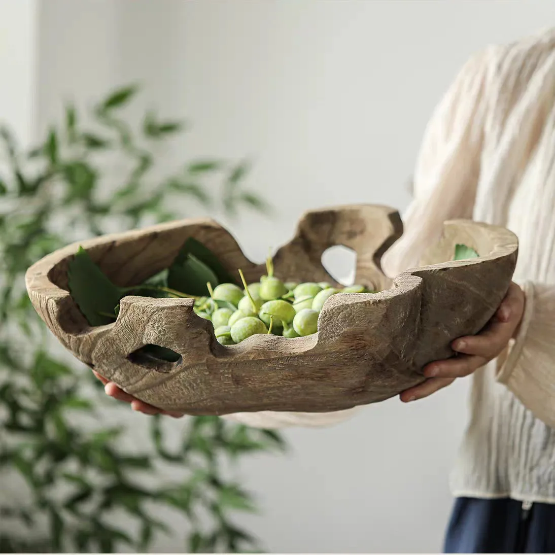 Mountain stream irregular dried fruit plate, wooden ornament, solid wood snack plate, living room tea table, wabi sandy wind orn