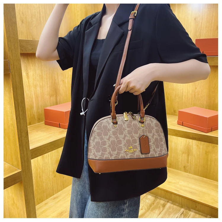Elegante bolso bandolera de cuero para mujer, bolso de mano cruzado, bolso de diseño, bolso tipo tote, moderno y lujoso.