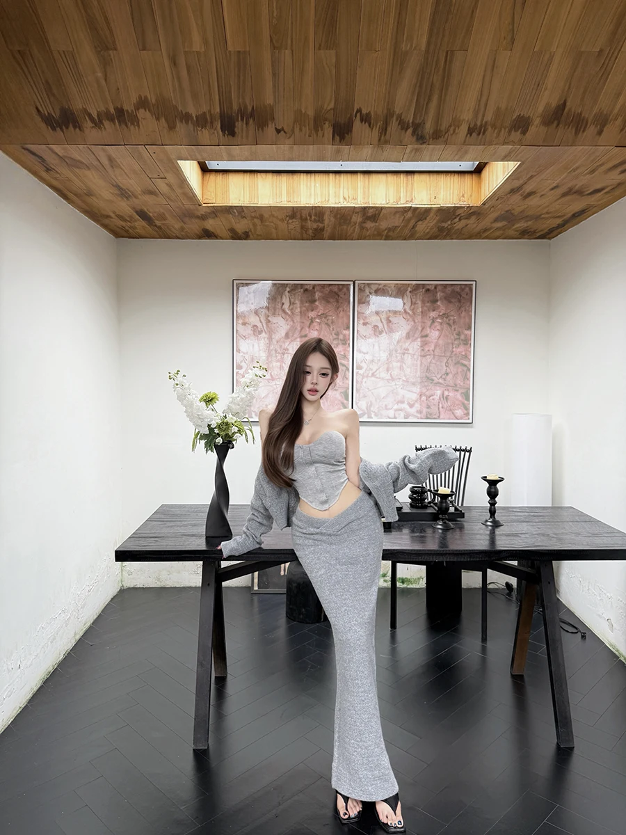 

Thi Knitted Sweater Coat Long Skirt Tee-piece Set Beau Ele Women's Faion Autumn 2025 Simple Sle Nylon Spandex