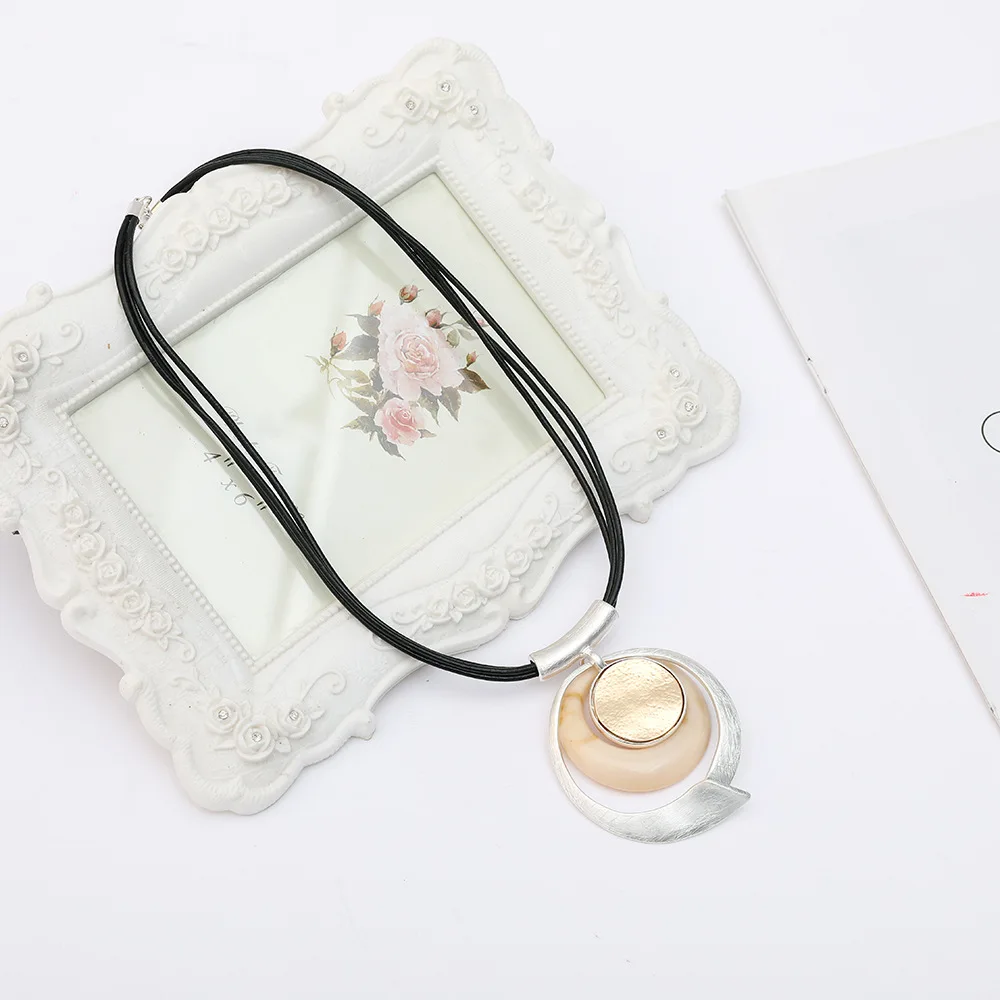 exclusive supply for popular foreign trade European and American metal jewelry fashion high-end jewelry acce