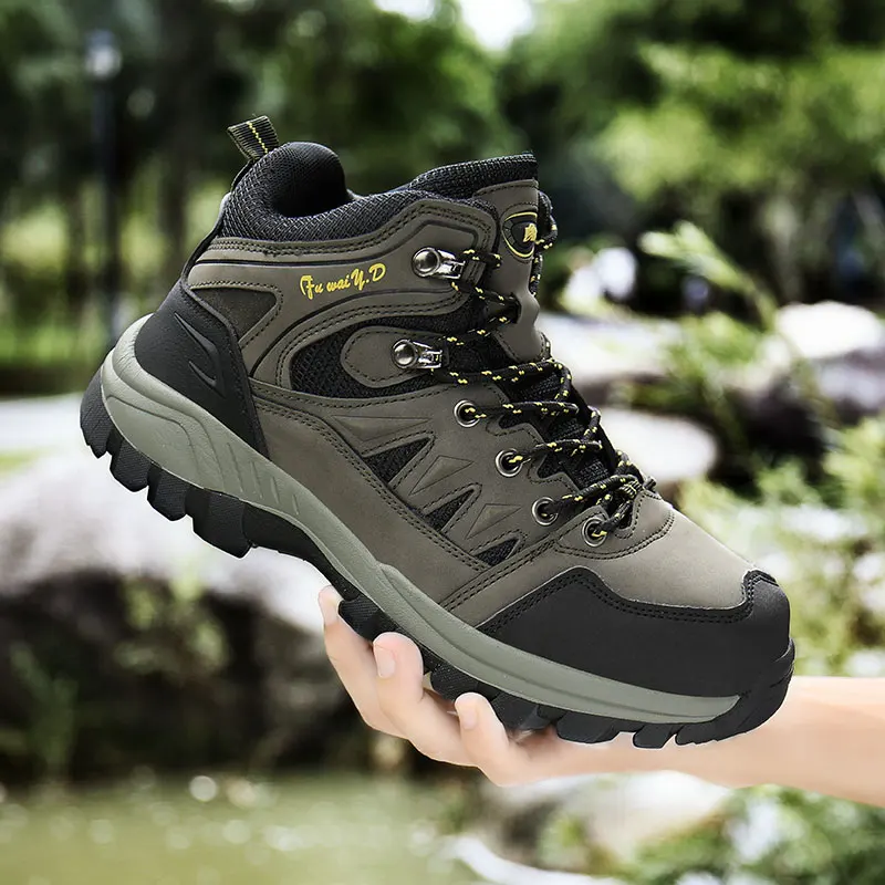 

New Brown Hiking Boots Men Light Comfortable Men Trekking Shoe Travel Shoes Plus Size High top Hiking Shoes Camping Sports