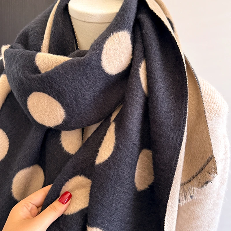 Damen-Kaschmirschal der Luxusmarke 2025, warmer Winter-Pashmina-Schal mit Quasten, gestreift und gepunktet, bedruckt, Foulard und Poncho – Detail 11