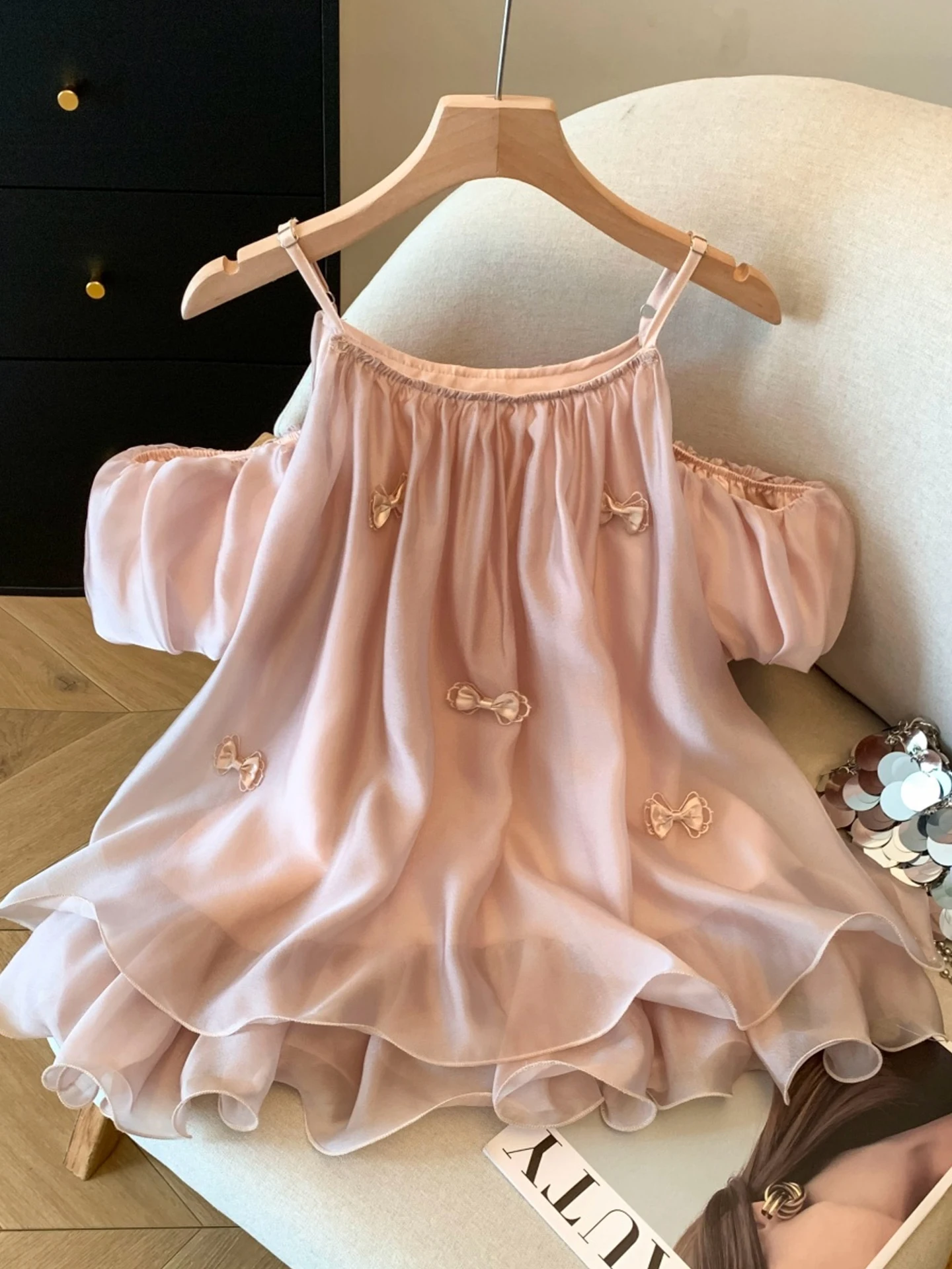 

Ele Knot oulder Bared Chiffon Top Women's Summer Unique Beautiful 3D Embellied Korean Sle Loose Fit irt