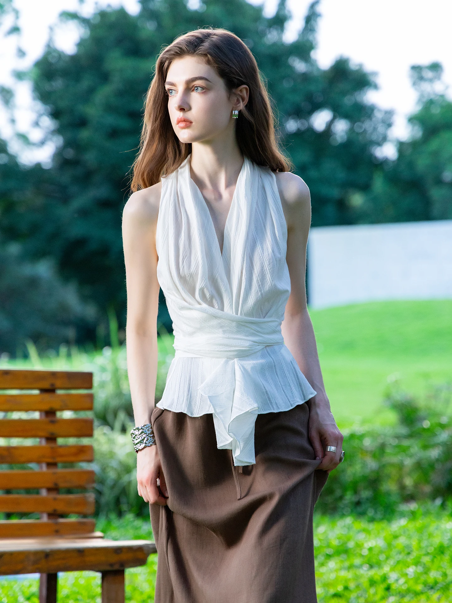 

Miorastudio Vintage Cross-Banded Elegance White V-Neck Blouse Ruffle Sleeveless Cotton Polyester Summer Casual Women Shirt