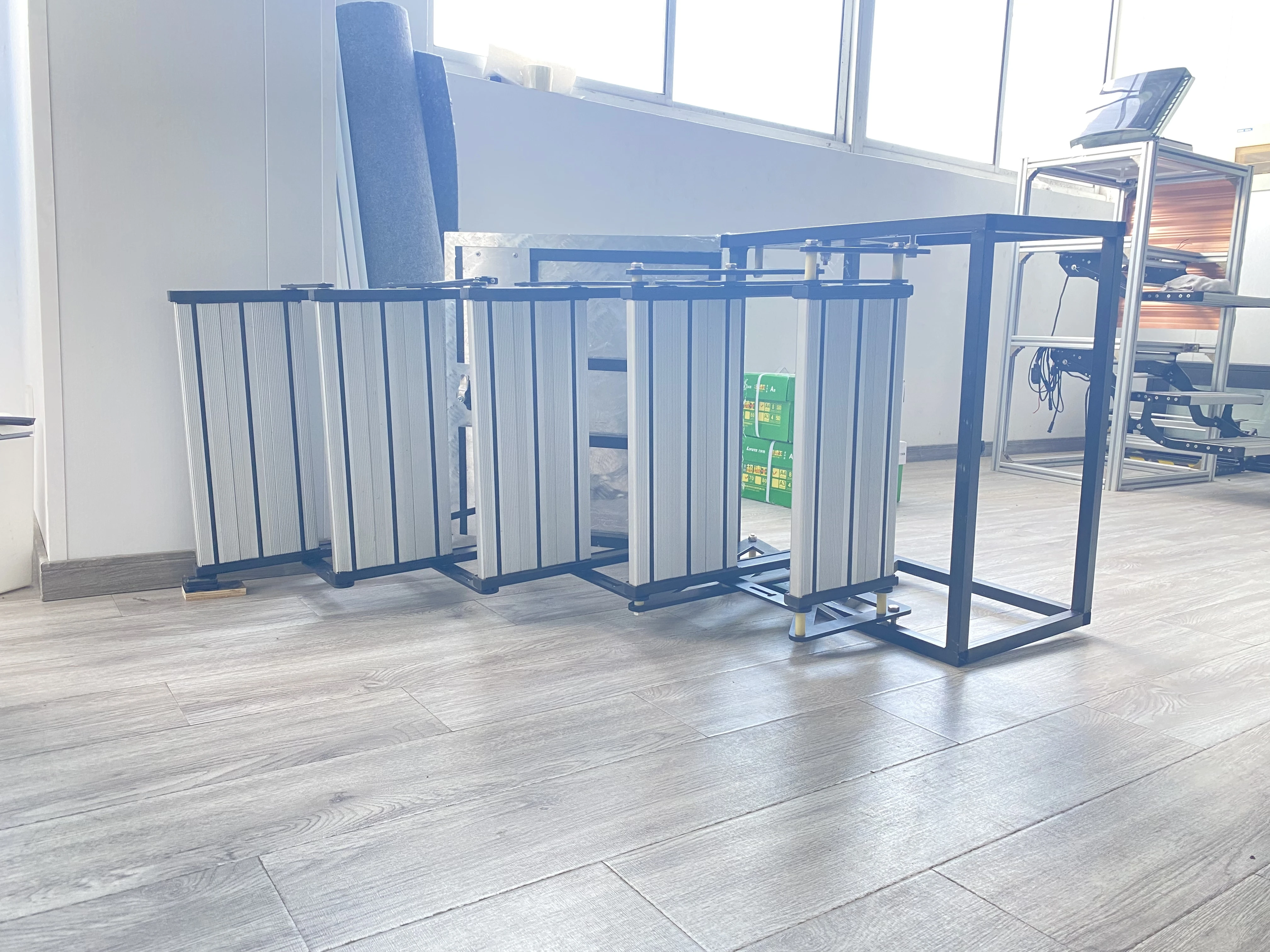 2024 تصميم جديد RV متنقل قافلة تخييم مادة سبائك الألومنيوم 550 دليل قابل للطي خمس طبقات خطوة