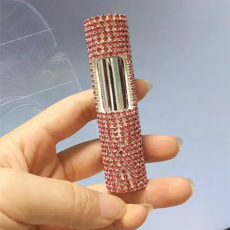 Diamond Encrusted Crystal Cylinder Press Advanced Feeling, High Appearance, Pink Flame, Windproof, Inflatable Lighter Wholesale