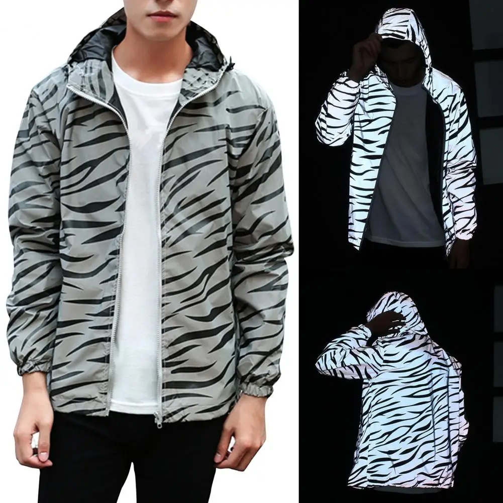 Jaket pria, bergaya Windbreaker semua cocok berkerudung hangat reflektif Hip Hop jaket mantel penutup ritsleting