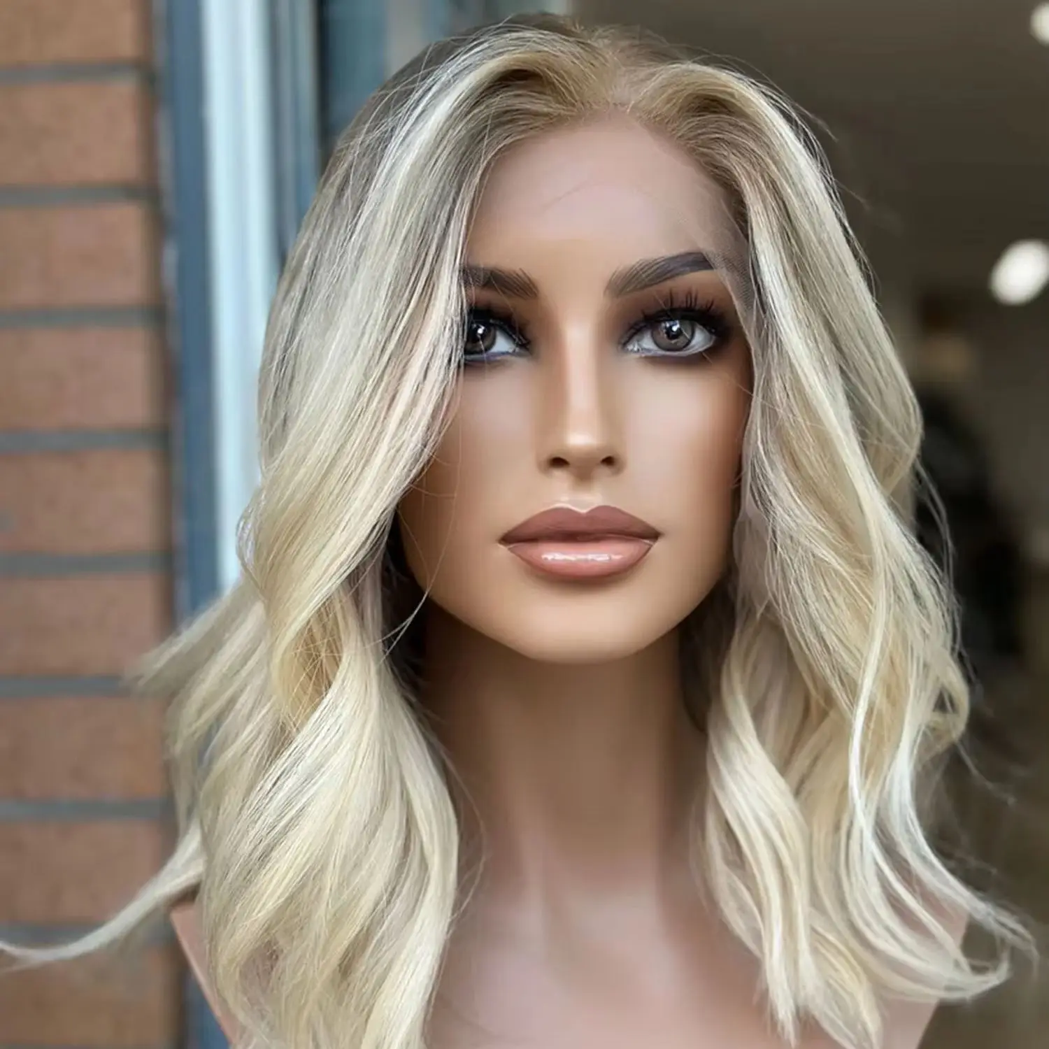 14 Inch Ombre Icy Paltinum Blonde Synthetic Lace Front Wig Natural Preplucked HairlineShadow Roots Water Wave Wig for Women