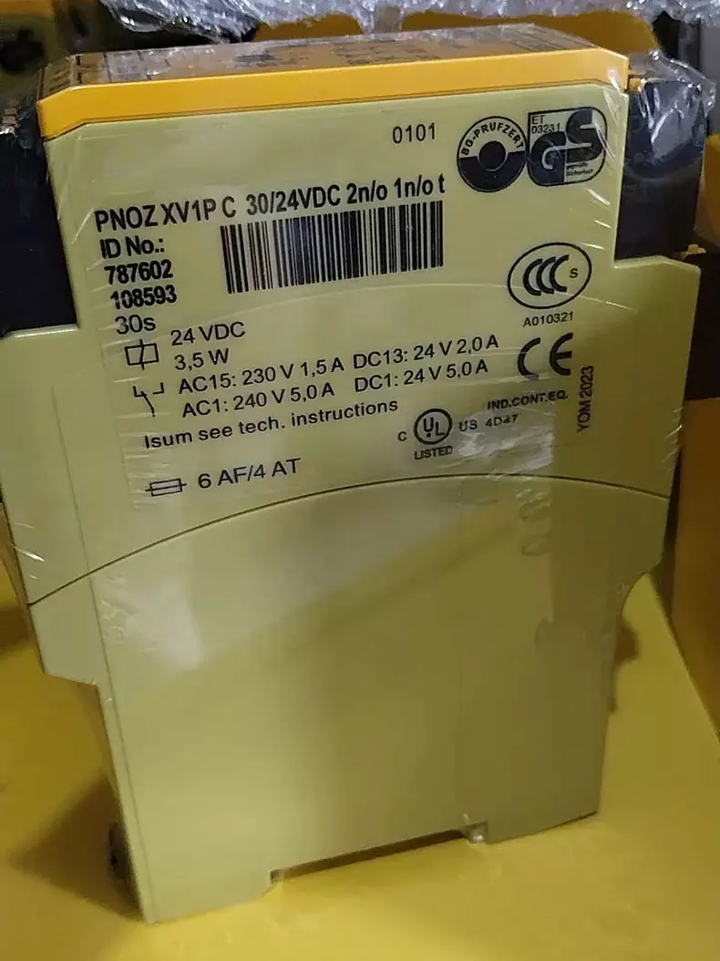 Brand New 787601 Safety Relay 787601  FedEx /UPS / DHL fast delivery Warranty One-year