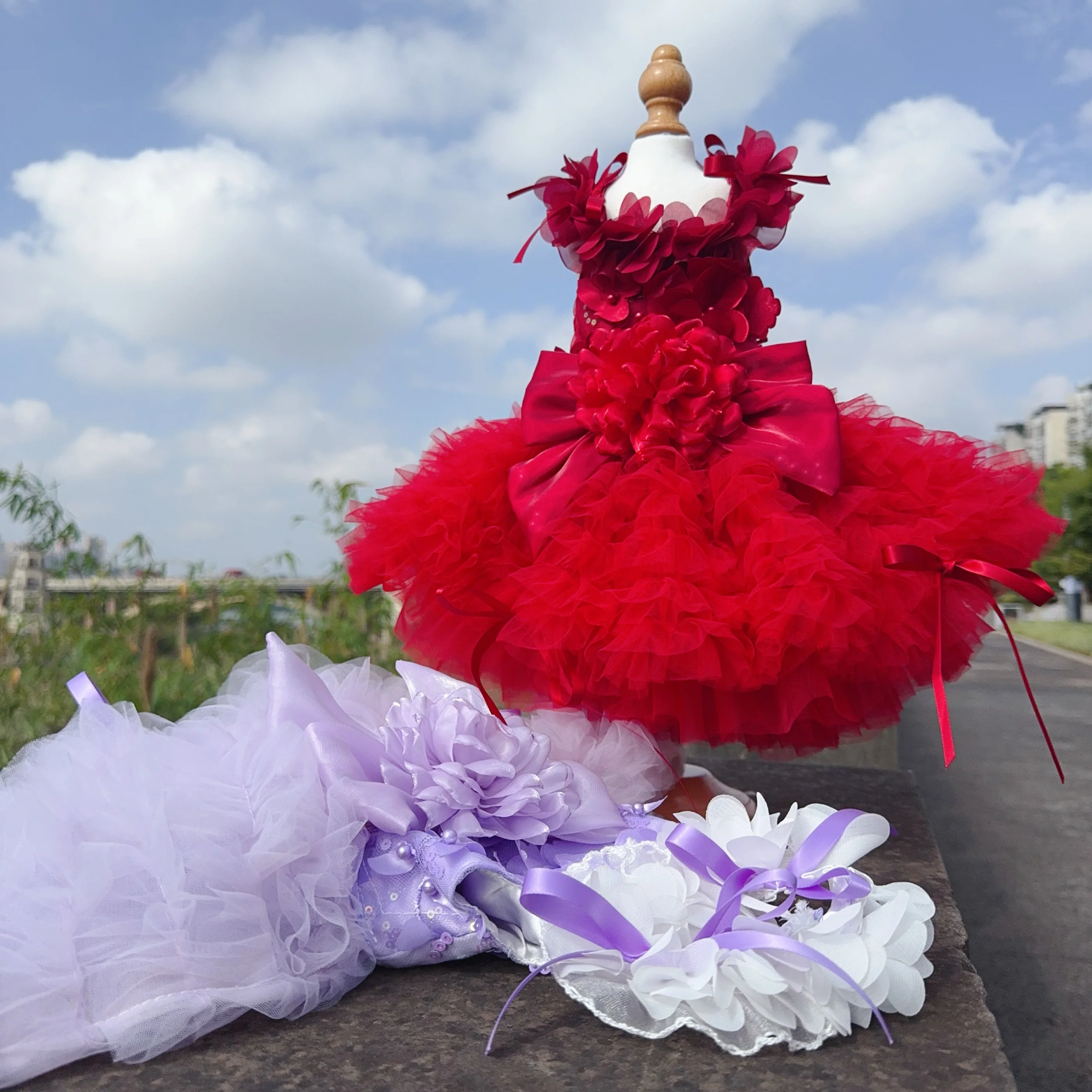 

High-end Handmade Pet Dog Clothes Elegant Purple Red Flower Bow Luxury Princess Dresses For Small Medium Dog Poodle Puppy Coats