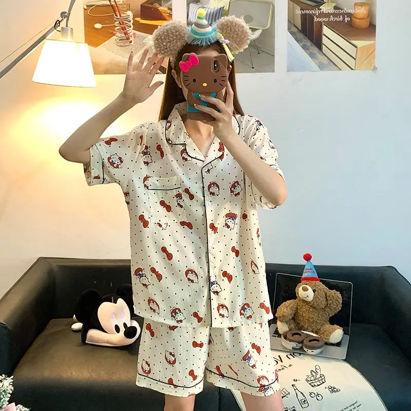 

Женский летний пижамный комплект Hello Kitty из облачного хлопка: шорты и футболка с коротким рукавом, милый мультяшный принт, мягкая и удобная домашняя одежда для отдыха