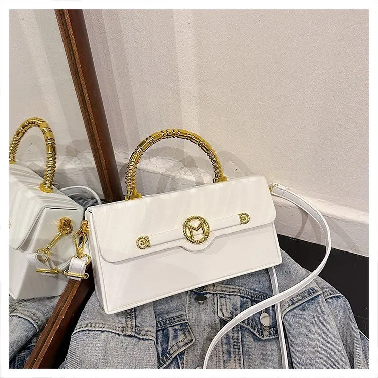 

2025 Новая женская сумка-коробка ярких цветов с твердым корпусом, структурированная сумка через плечо с клапаном и верхней ручкой, милый пастельный кошелек через плечо