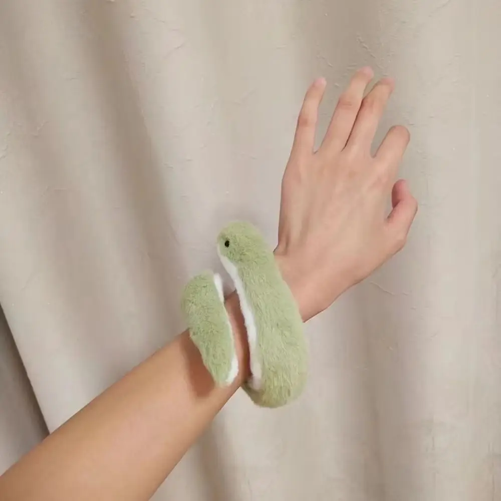 

Плюшевая плюшевая игрушка Год змеи Маленькая змея Мягкая плюшевая кукла в виде змеи Мультяшная милая зеленая кукла в виде змеи