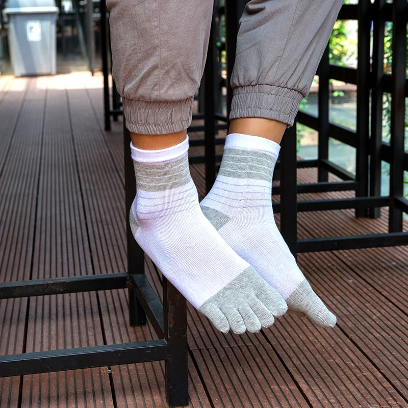 5 Pairs/lot Men Toe Socks Cotton Athletic Running Striped Five Finger Crew Socks Yoga Socks White Blue