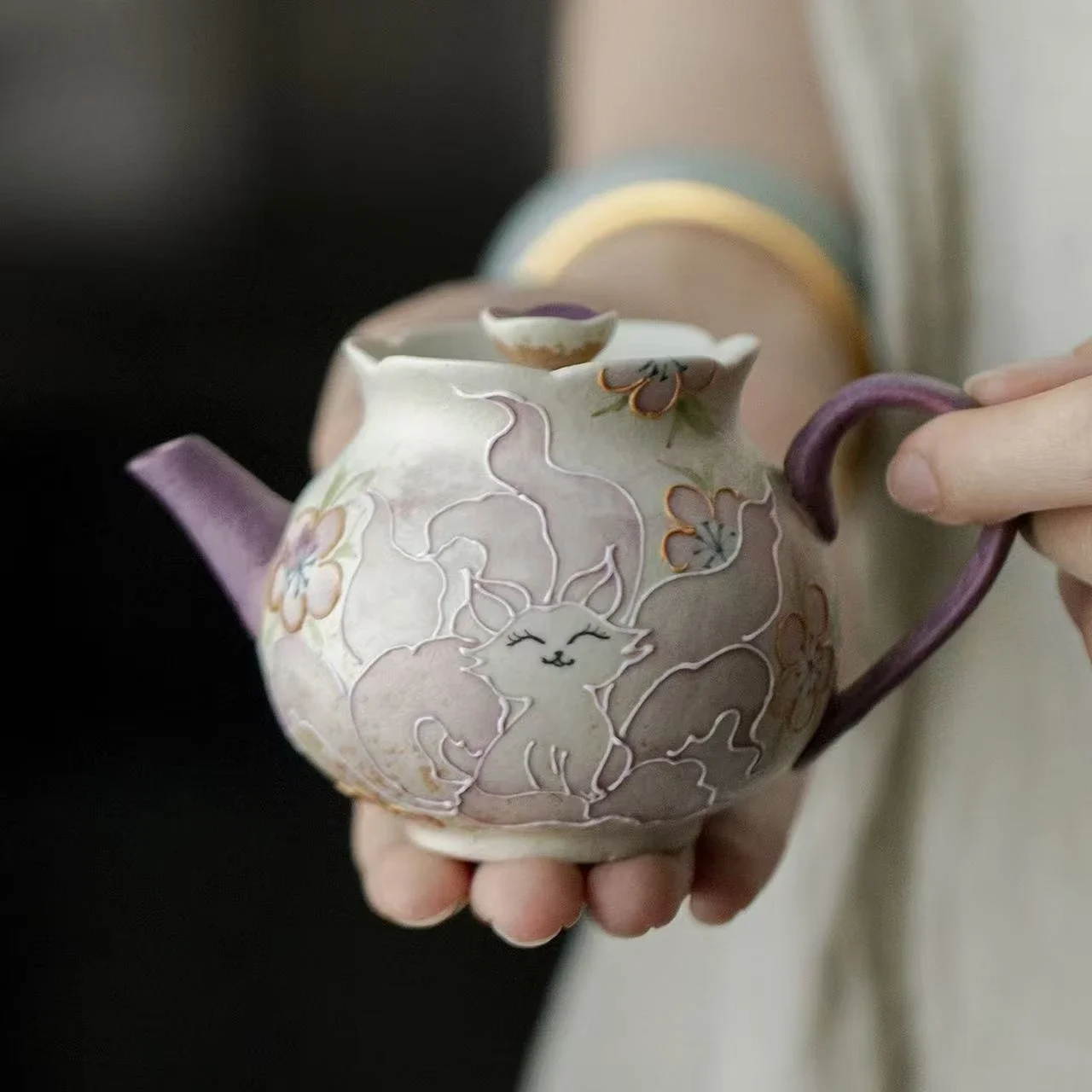 Japanese Flint Red Hand-painted Nine-tailed Fox Ceramic Hand-held Pot Kung Fu TeaSet Household Ball Hole Filter Antique Tea Bowl