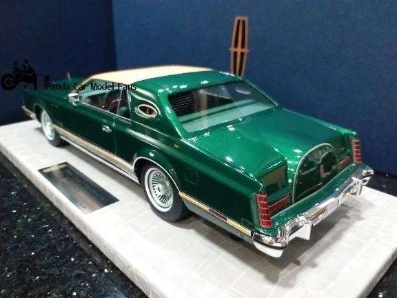 AMC 1 18 Lincoln Continental Givenchy Edition Limousine Model Lincoln Mark V Metallic Green Gift Furniture Collection