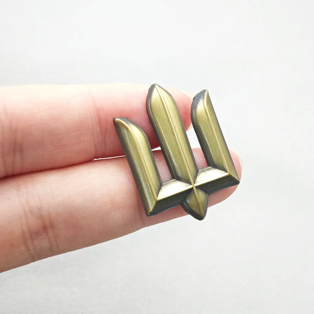 Ukraine Nationalwappen Brosche Goldfarben Tryzub Dreizack Metall Reversnadel Herren Damen Patriotischer Schmuck Militärisches Anzugabzeichen Accessoire – Detail 7