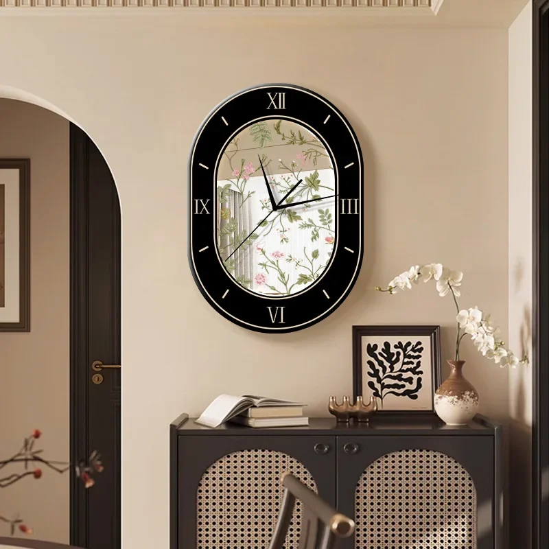 Medieval wall clock, retro living room home, wall-mounted clock restaurant high-end sense, silent clock mirror