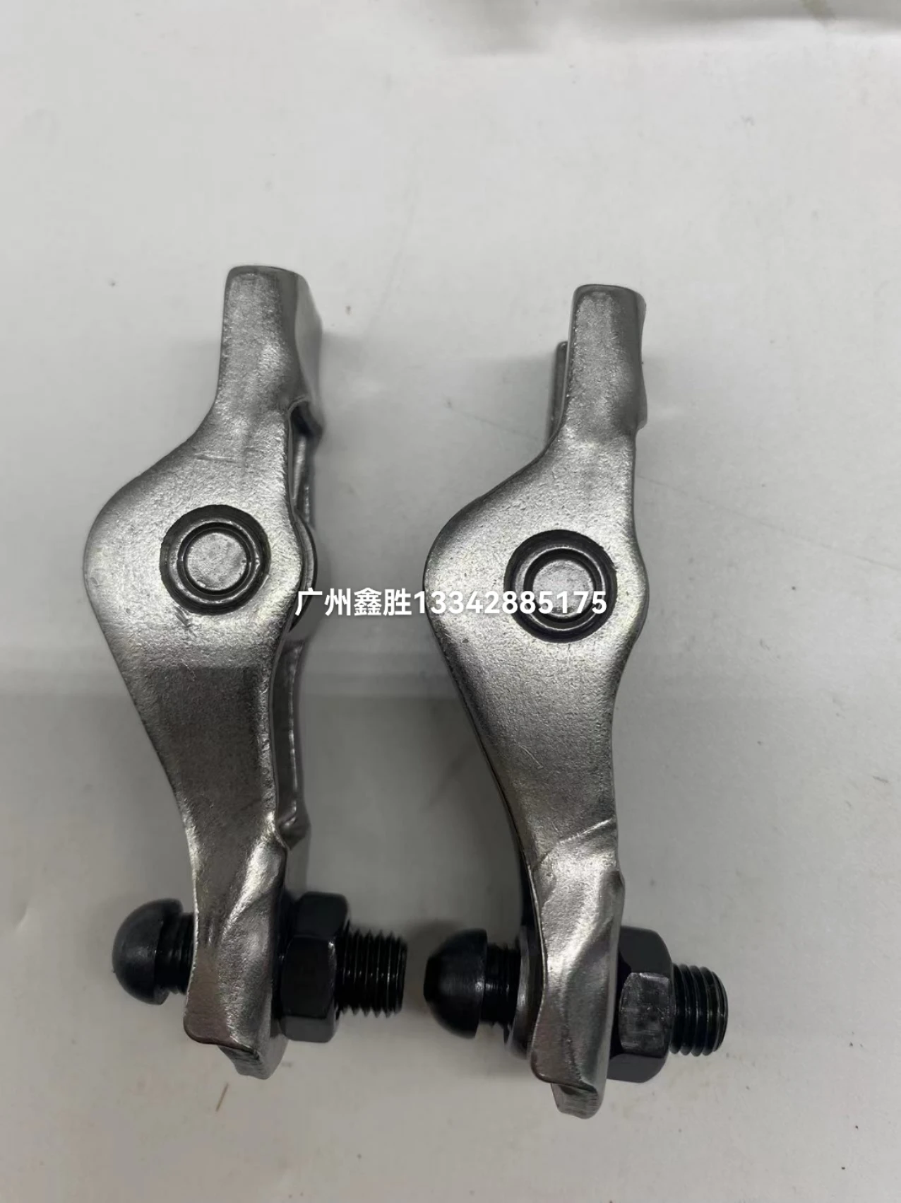 

1pcs For Mitsubishi L200 4D56U Engine Valve Rocker Arm Assembly 1025A091